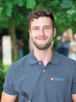 Dirigent Joshua Trefzer